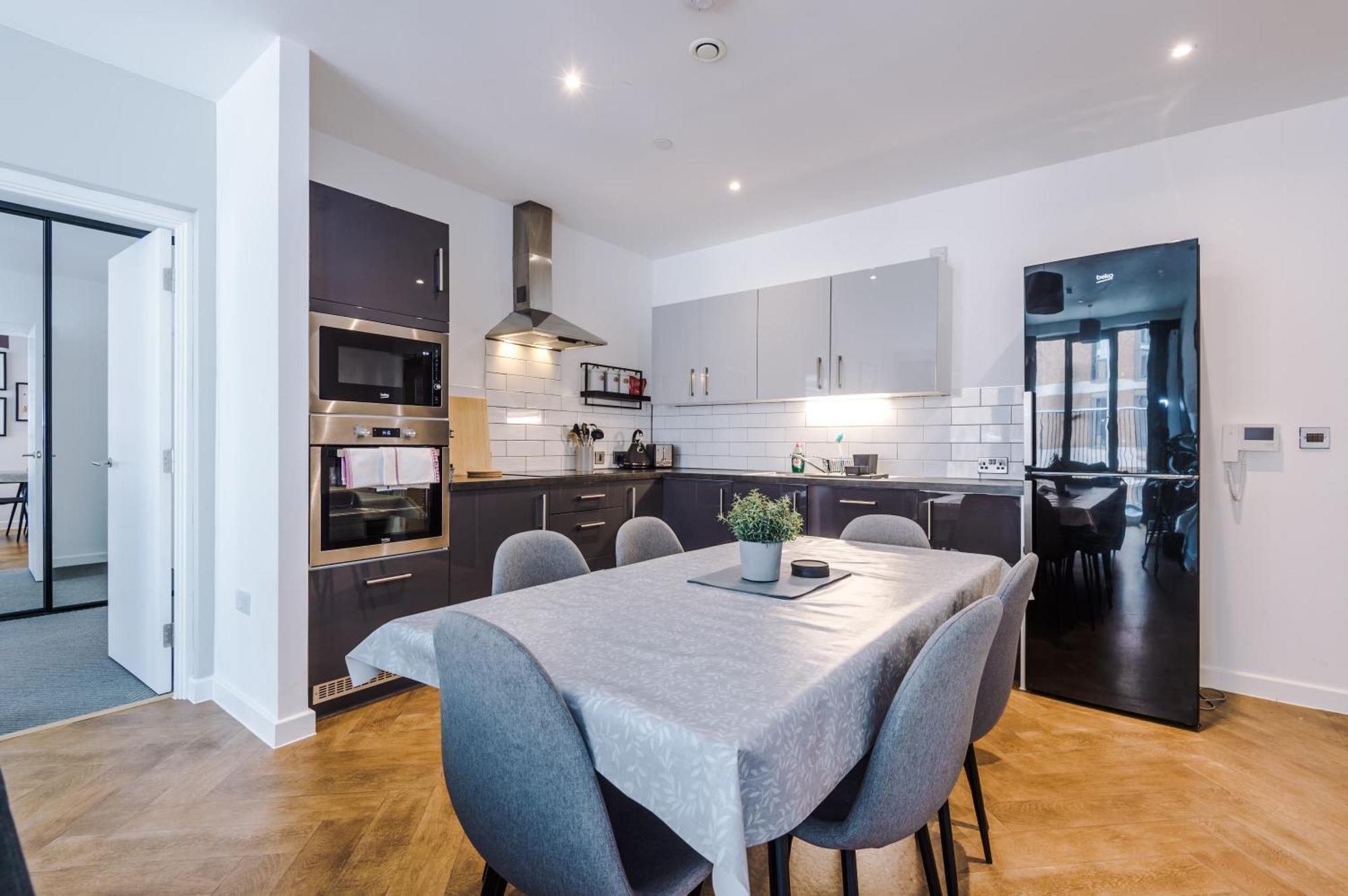 Hilltop Serviced Apartments - Ancoats Манчестър Екстериор снимка
