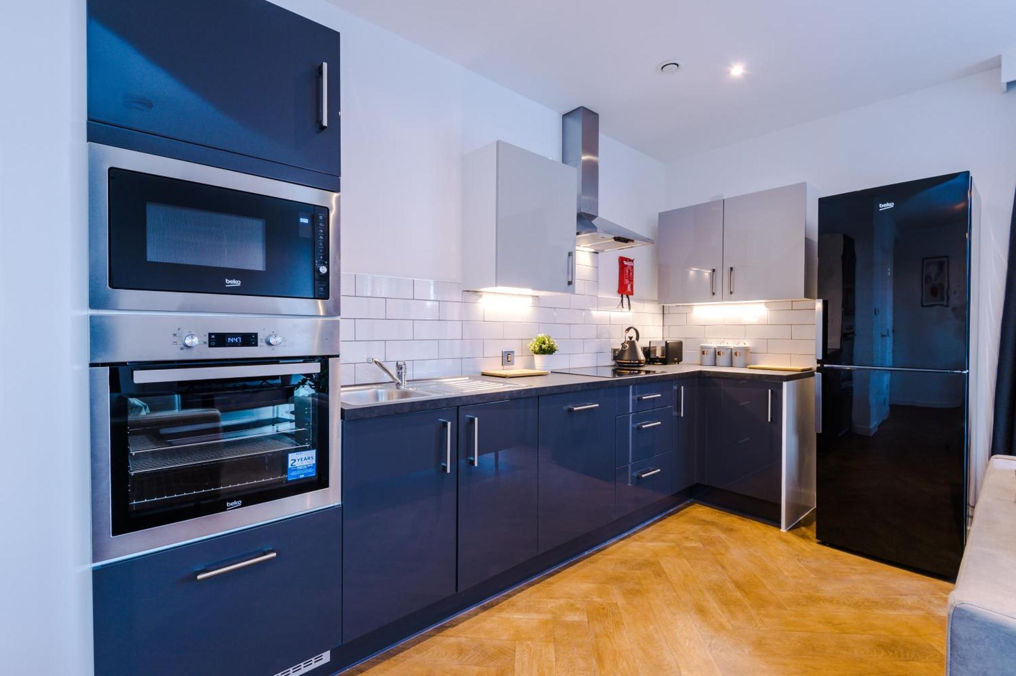 Hilltop Serviced Apartments - Ancoats Манчестър Екстериор снимка