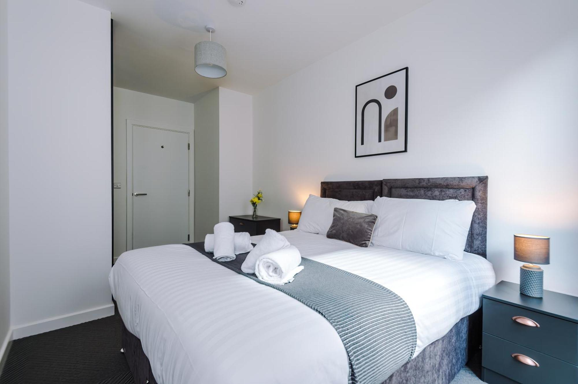 Hilltop Serviced Apartments - Ancoats Манчестър Екстериор снимка